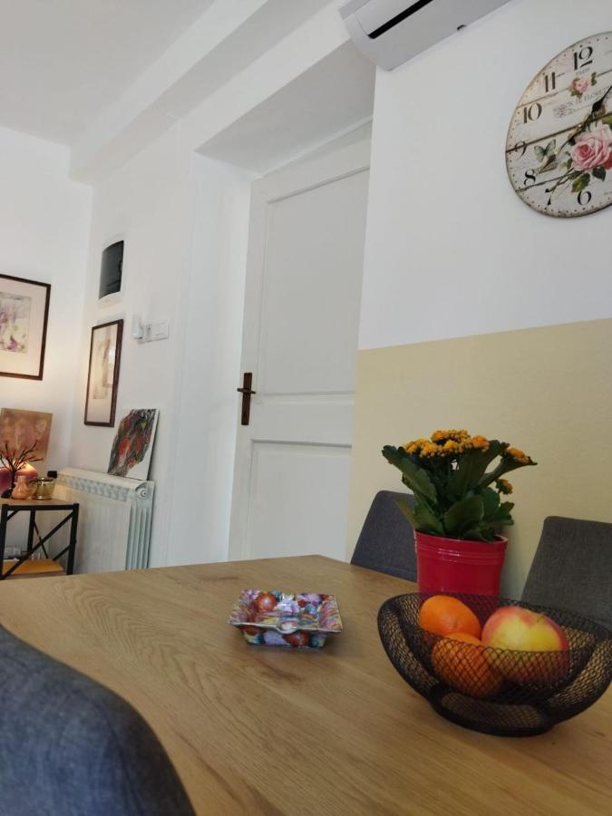 Kuca Lilla Holiday home Loborika