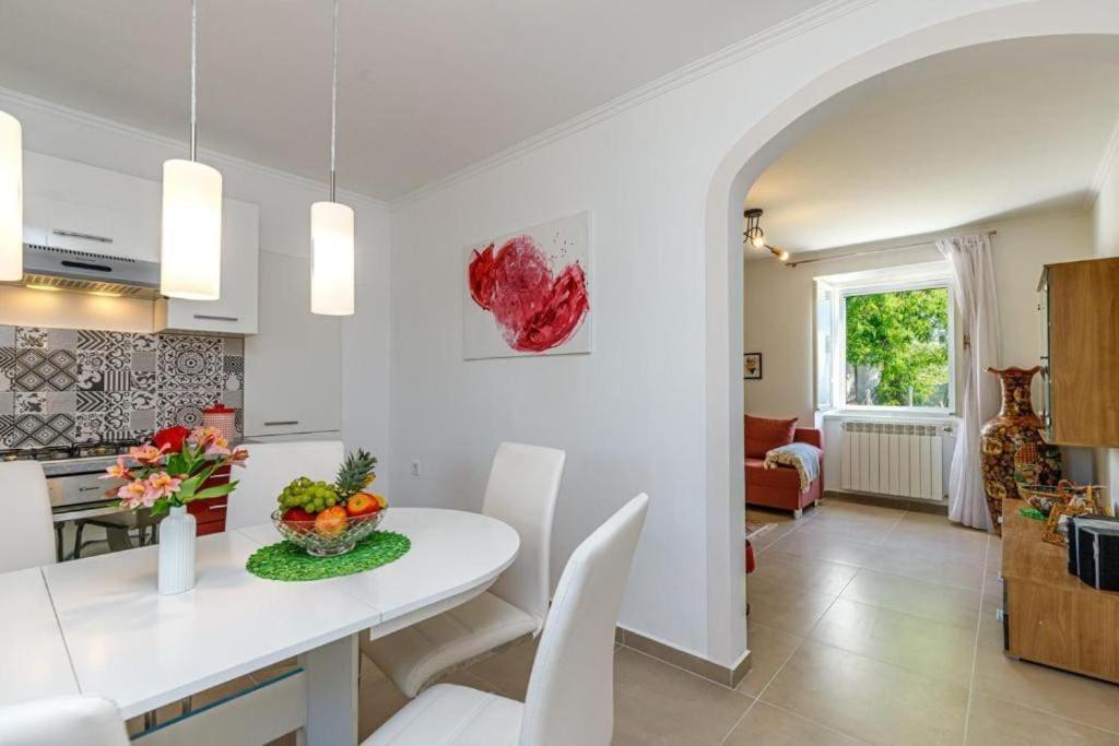 Kuca Lilla Holiday home *