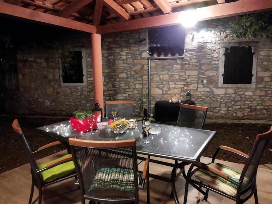 Holiday home Kuca Lilla *